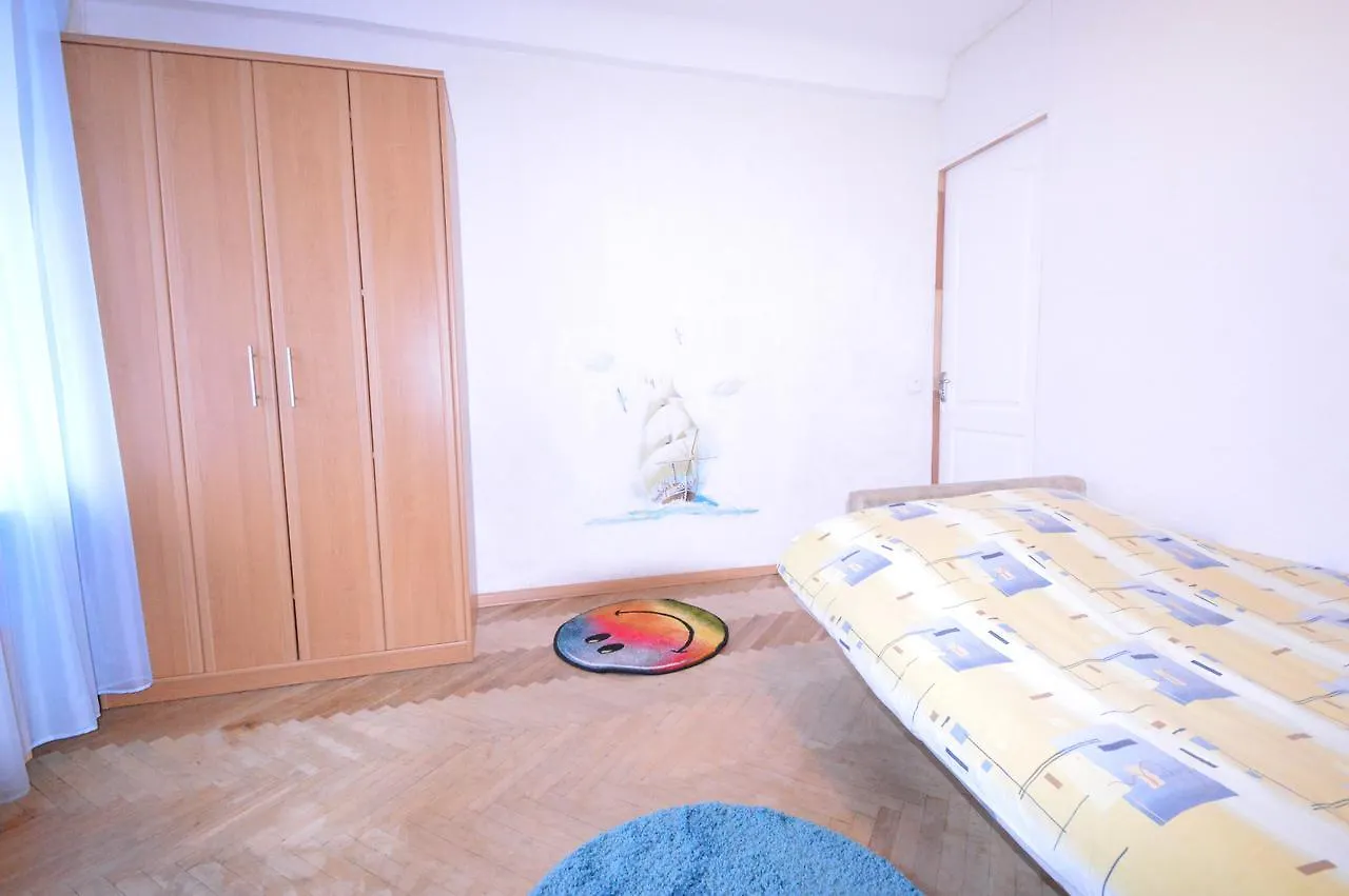 Guest House Otradny For 3 Rooms Kyiv 2*,