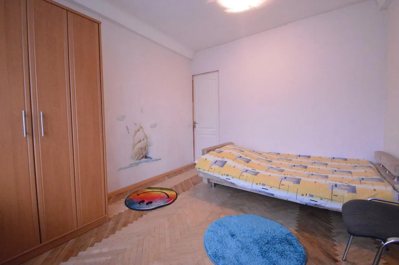 **  Guest House Otradny For 3 Rooms Kyiv Ukraine